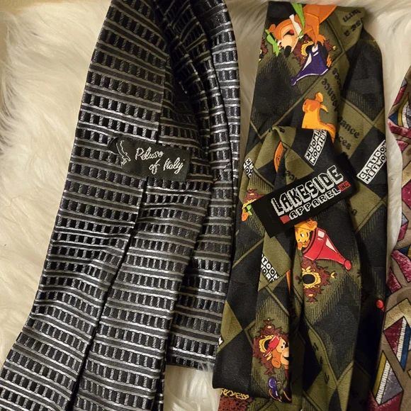 Assorted Multi-colored Ties Collection - Picture 9 of 11